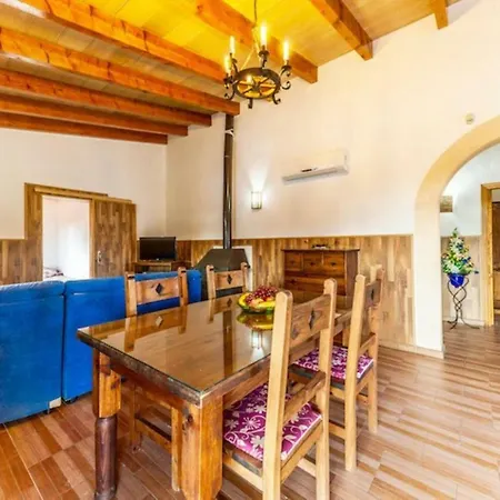 Villa Algarrobo *